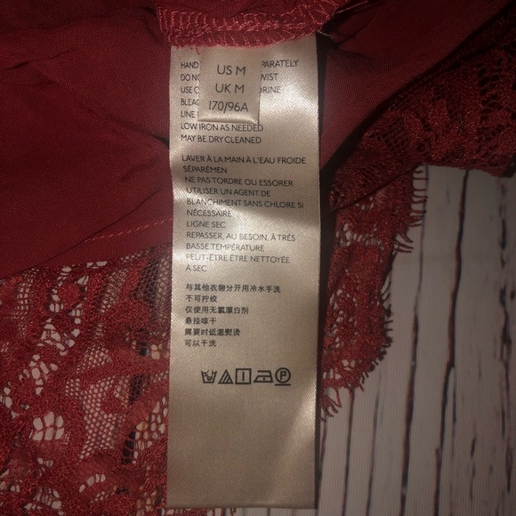 Free People Chante Lace Tank Top Red NWT - Picture 8 of 9